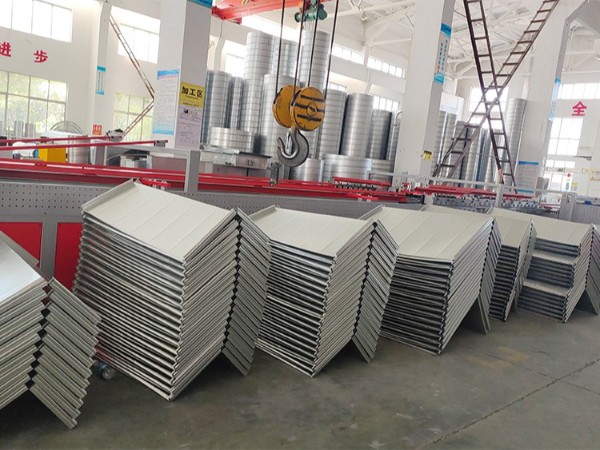 鍍鋅焊接風(fēng)管和不銹鋼焊接風(fēng)管的區(qū)別