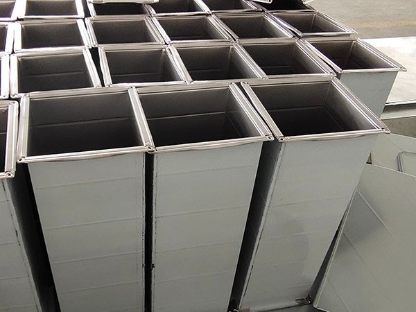 操作共板法蘭風(fēng)管的五個(gè)注意事項(xiàng)